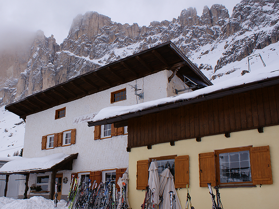 Hütte